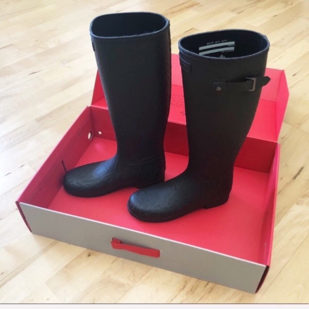Hunter Refined Tall Coral Textured tall rain Boots - Picture 3 of 7